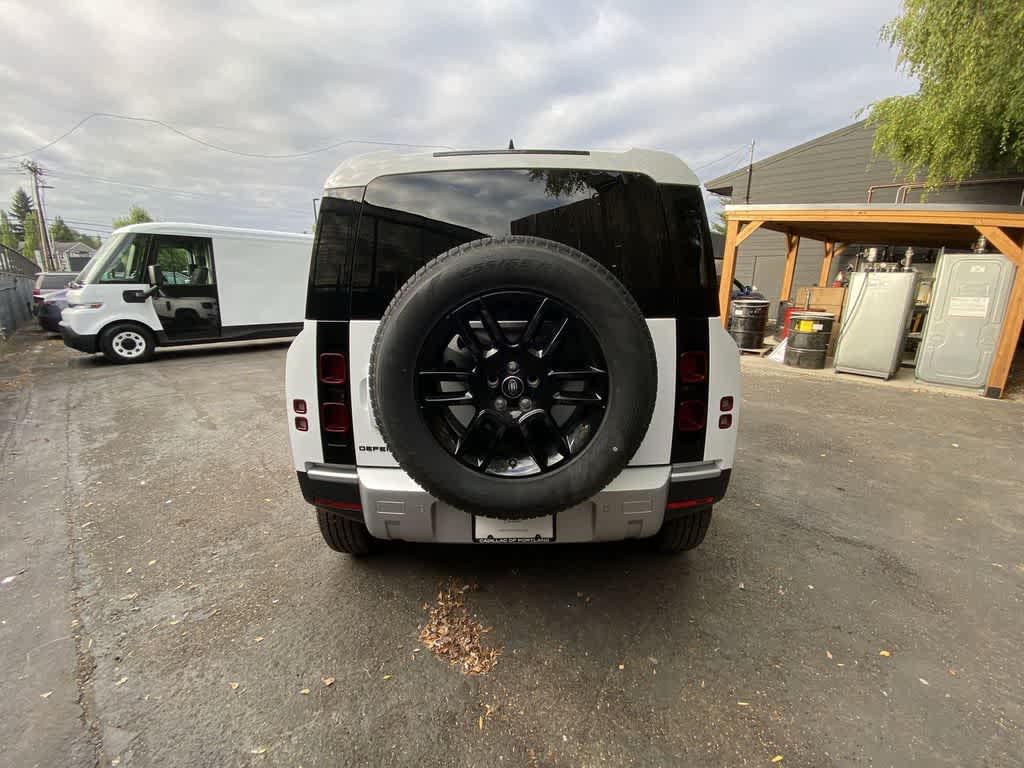 2025 Land Rover Defender S