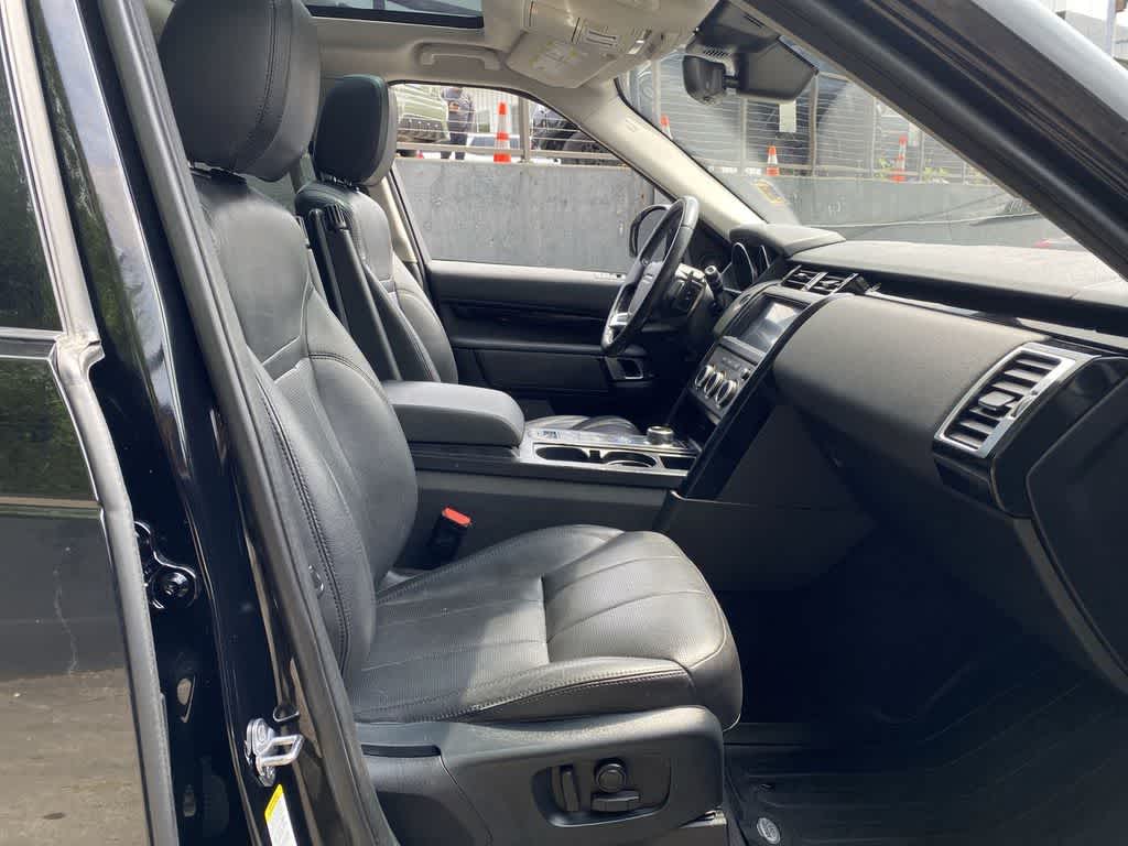 2019 Land Rover Discovery SE