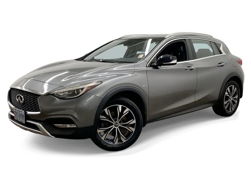 2017 INFINITI QX30 Premium