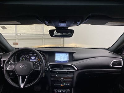 2017 INFINITI QX30 Premium