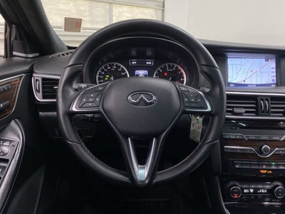 2017 INFINITI QX30 Premium