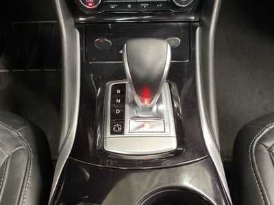 2017 INFINITI QX30 Premium