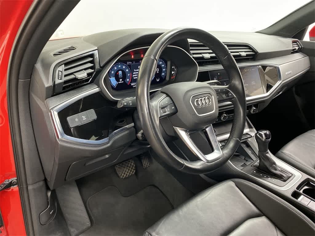 2024 Audi Q3 S line Premium