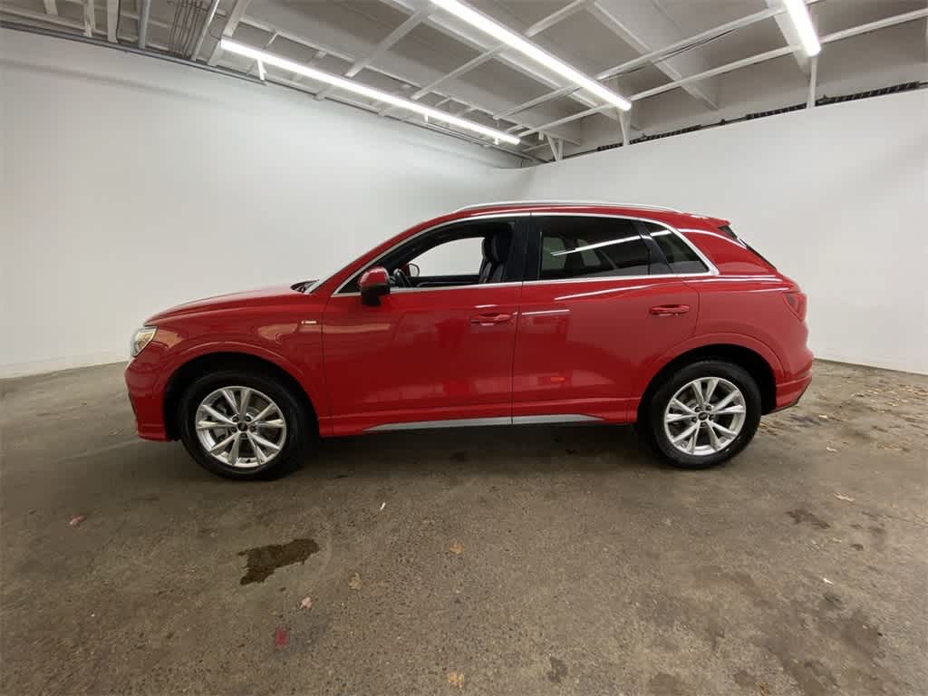 2024 Audi Q3 S line Premium