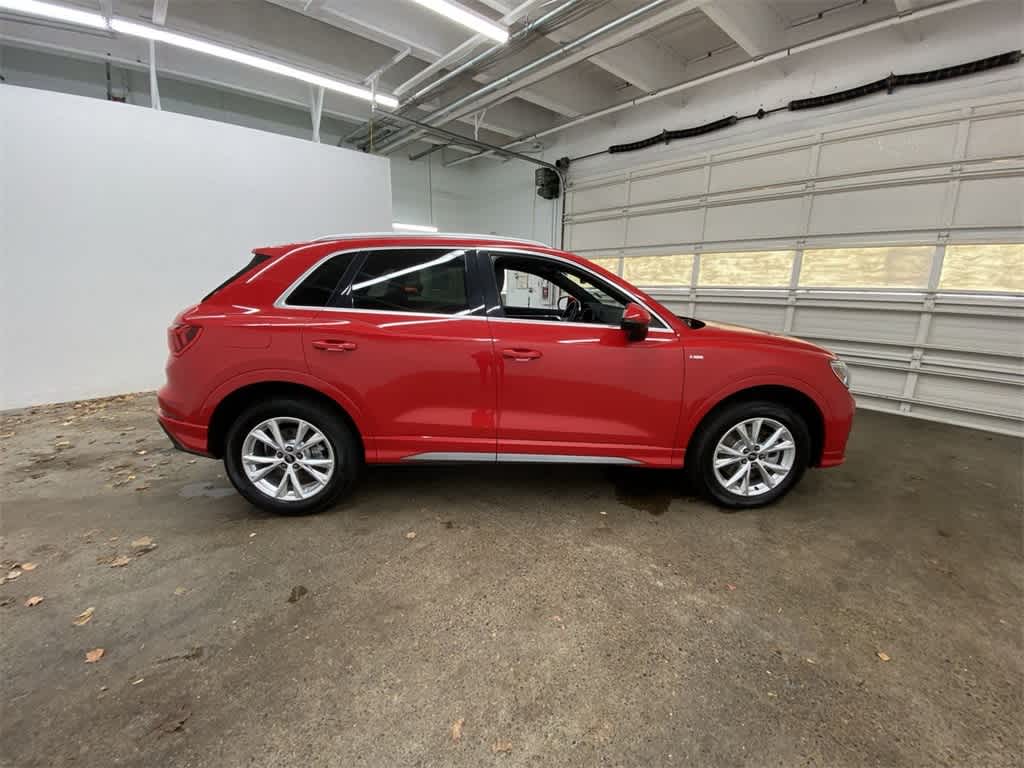 2024 Audi Q3 S line Premium