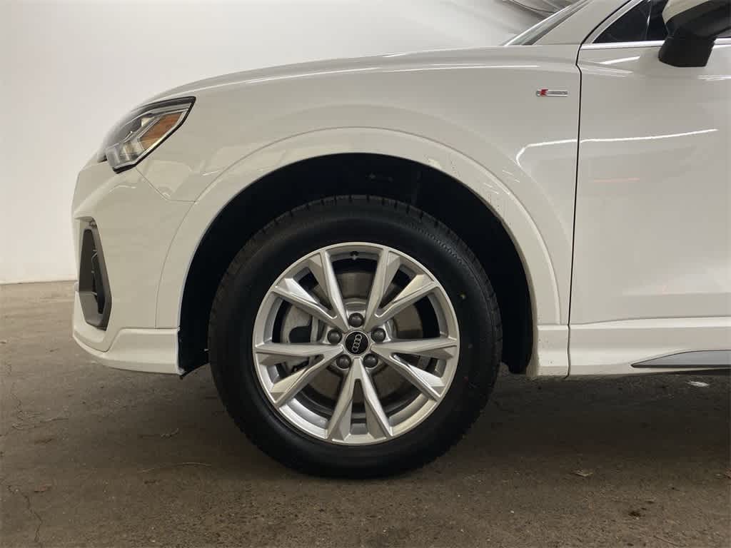 2024 Audi Q3 S line Premium