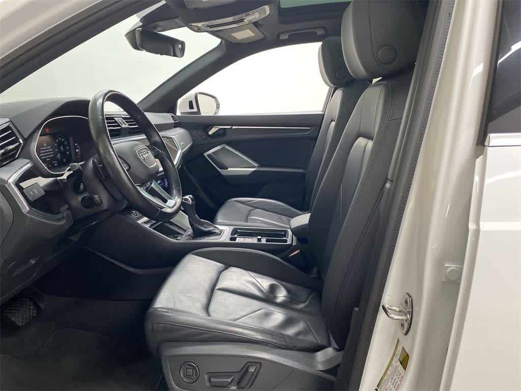 2024 Audi Q3 S line Premium