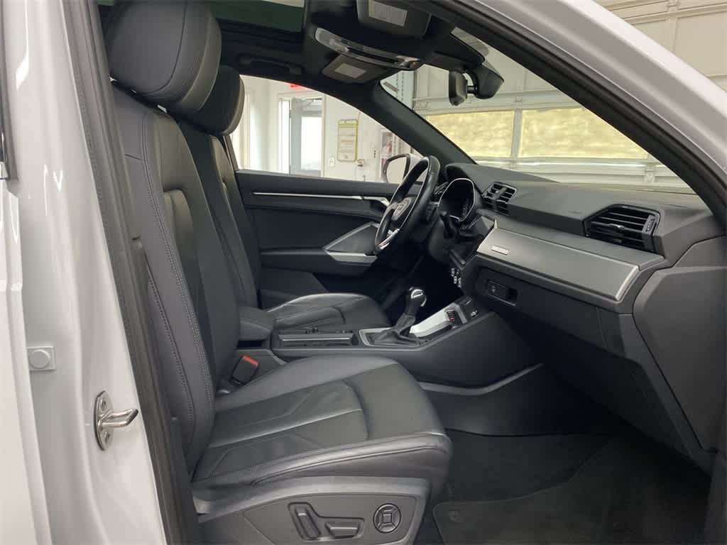 2024 Audi Q3 S line Premium