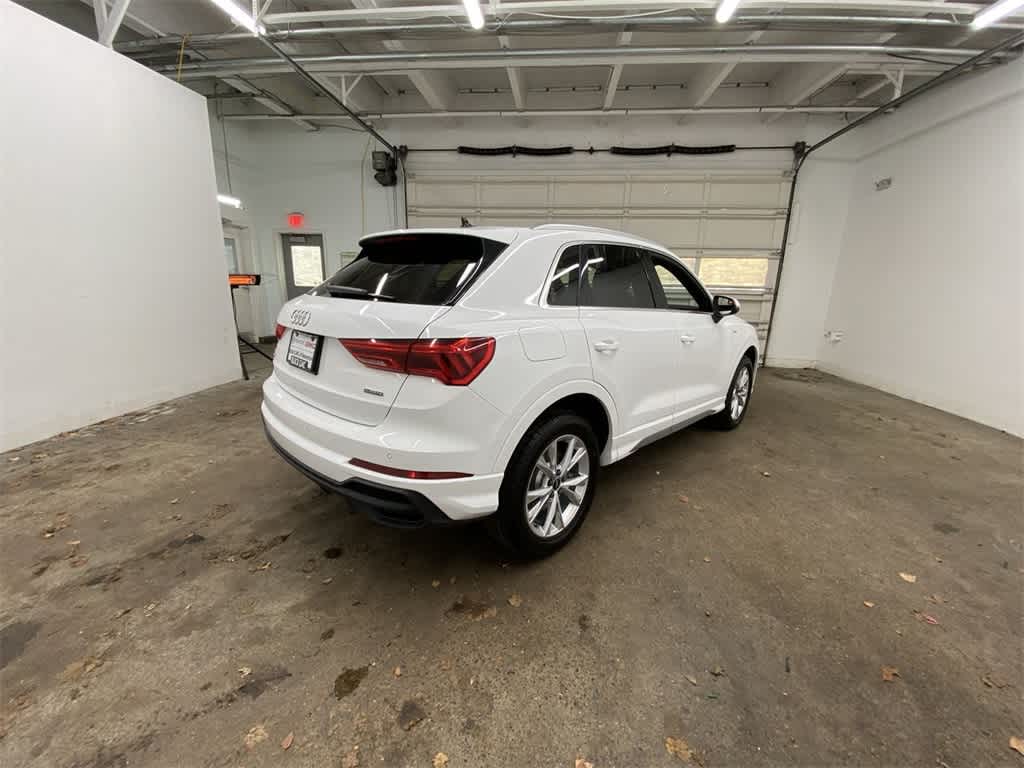2024 Audi Q3 S line Premium