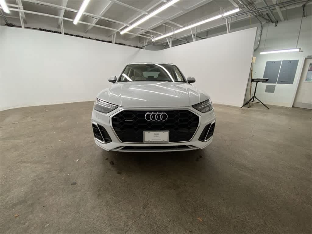 2022 Audi Q5 S line Prestige