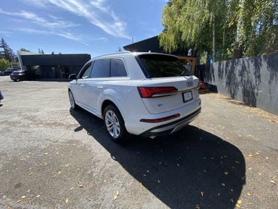 2025 Audi Q7 Premium Plus