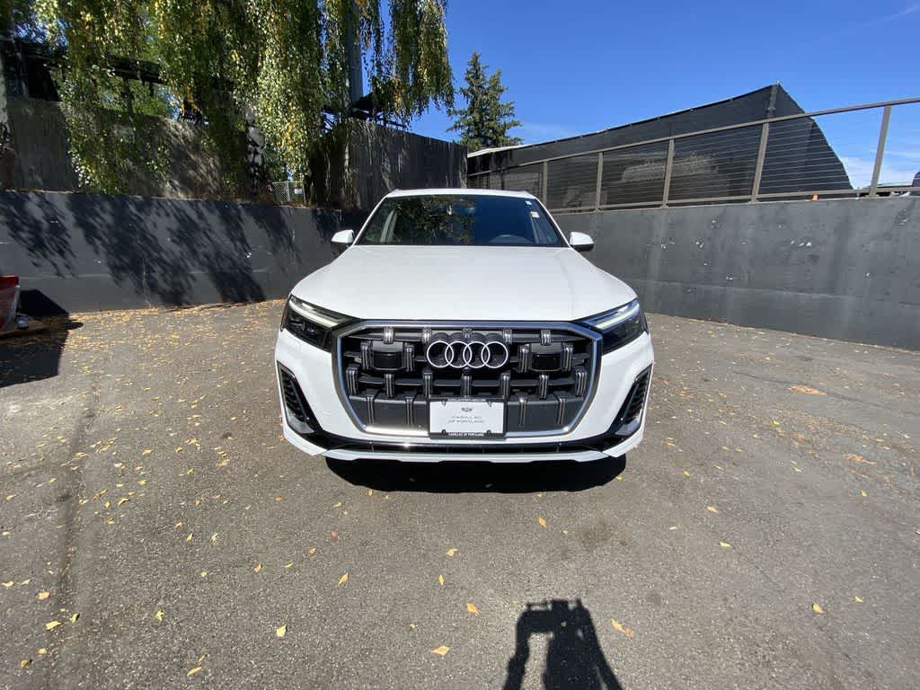 2025 Audi Q7 Premium Plus