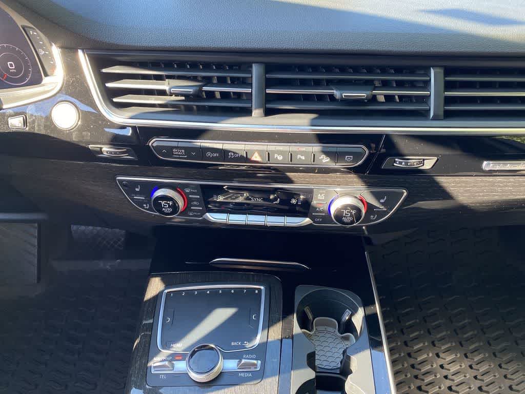 2019 Audi Q7 Prestige