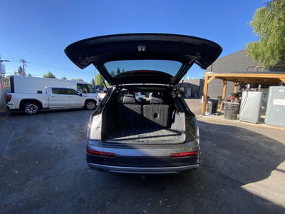 2019 Audi Q7 Prestige