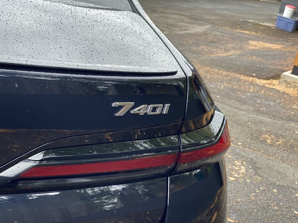 2026 BMW 7 Series 740i