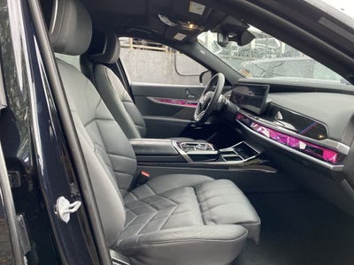 2026 BMW 7 Series 740i