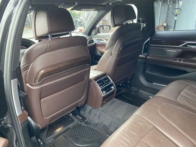 2020 BMW 7 Series 740i