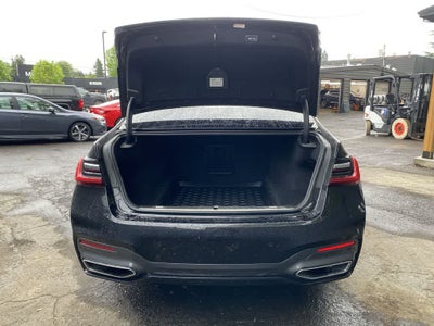 2020 BMW 7 Series 740i