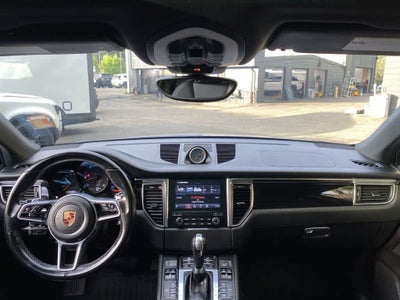2018 Porsche Macan NA