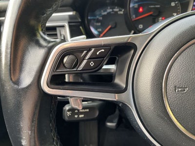 2018 Porsche Macan NA