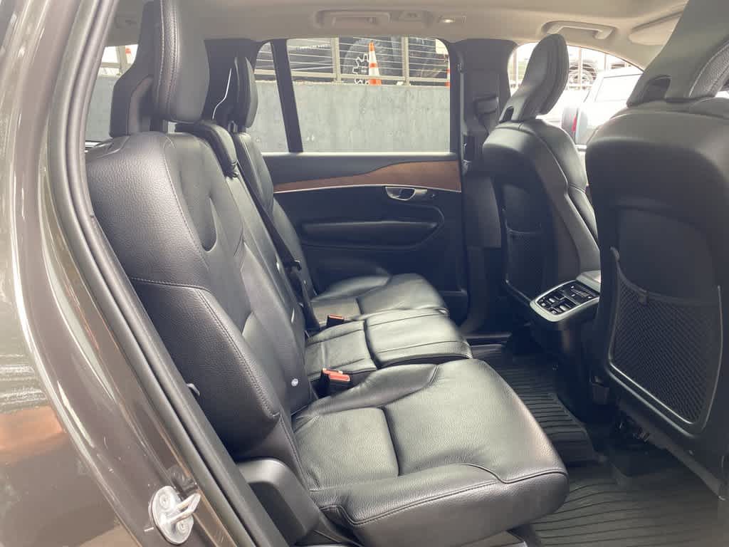 2023 Volvo XC90 Plus