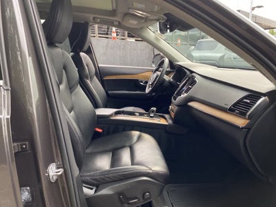 2023 Volvo XC90 Plus