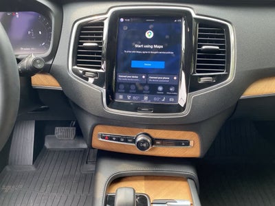 2023 Volvo XC90 Plus