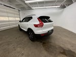 2024 Volvo XC40 Core Bright Theme